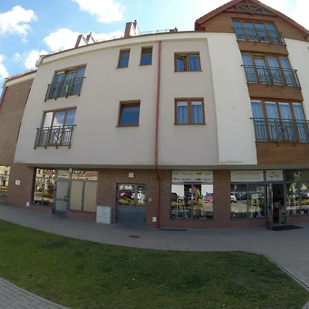 アパート Apartament City ギジツコ