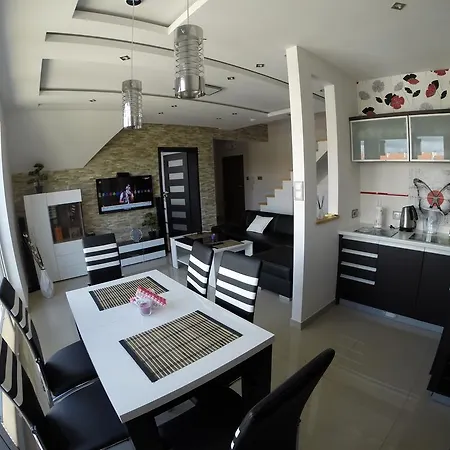 Apartament City *